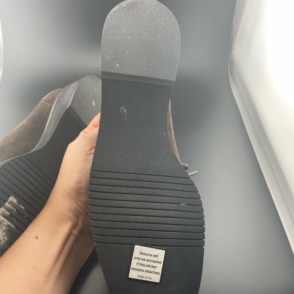 NWOT Salvatore Ferragamo Suede shoes for women - Picture 5 of 11